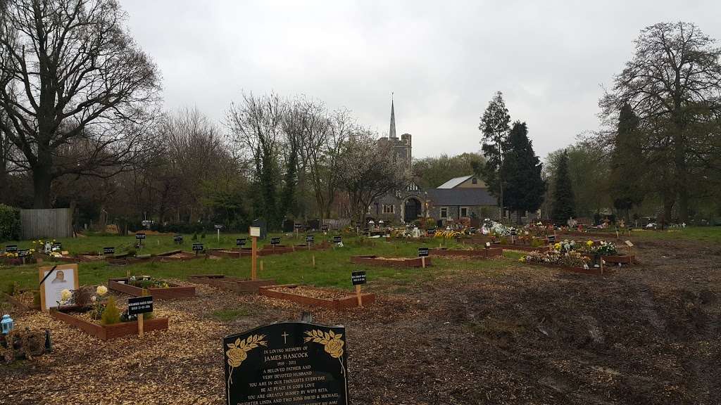 Hendon Cemetery & Crematorium | Holders Hill Rd, London NW7 1NB, UK | Phone: 020 8359 3370
