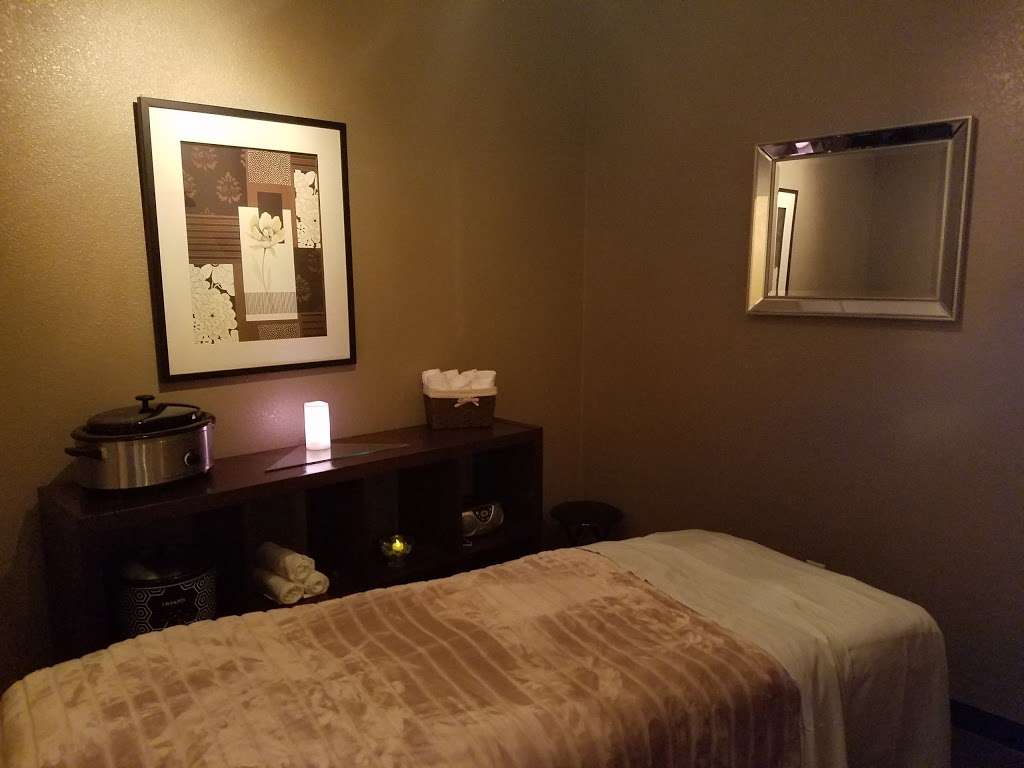 Bodycentre Wellness Spa & Suites | 430 N Lakeview Ave, Anaheim, CA 92807, USA | Phone: (714) 974-1555