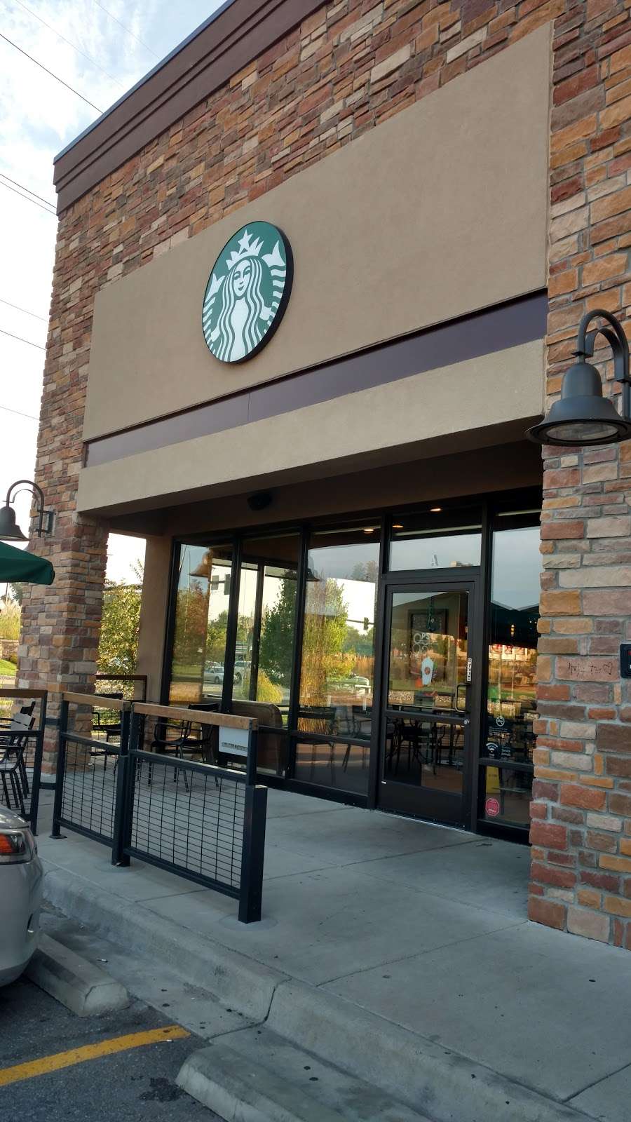 Starbucks | 4975 Kipling St, Wheat Ridge, CO 80033, USA | Phone: (303) 940-1138