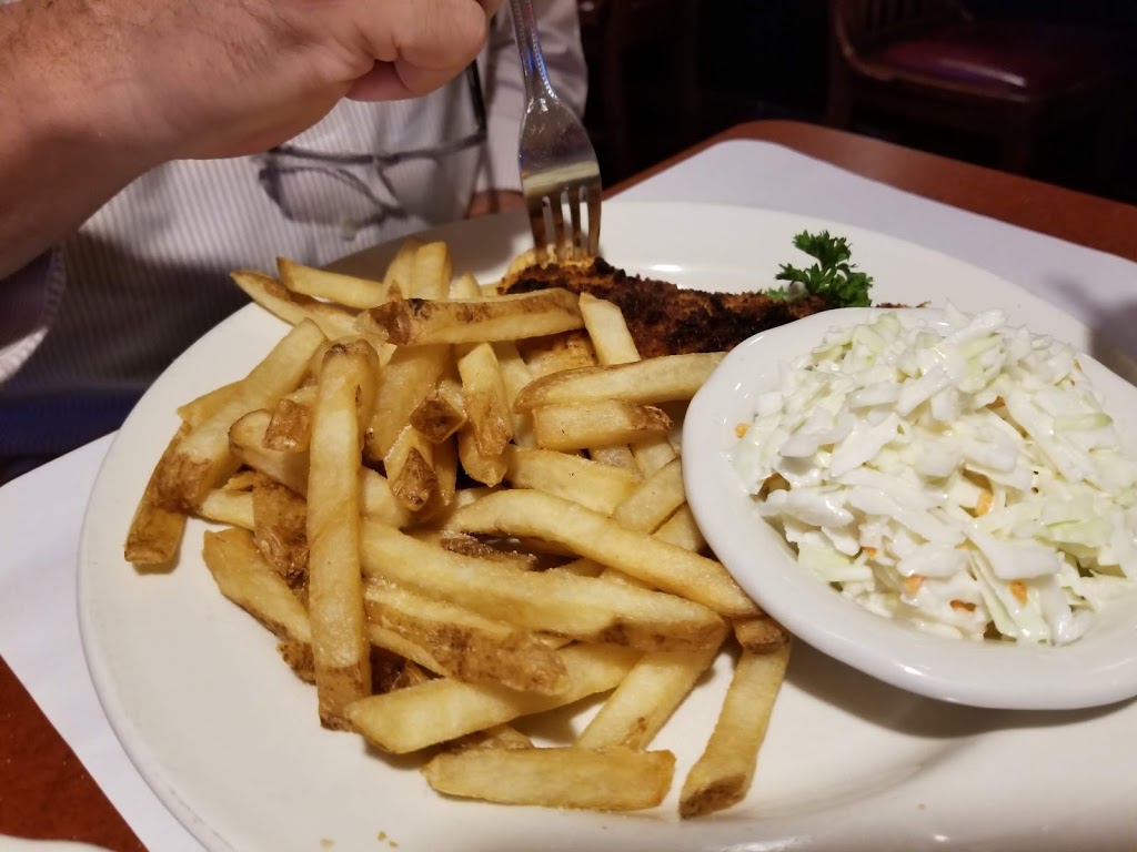 The Chateau Restaurant Stoughton | 1165 Park St, Stoughton, MA 02072, USA | Phone: (781) 341-2503