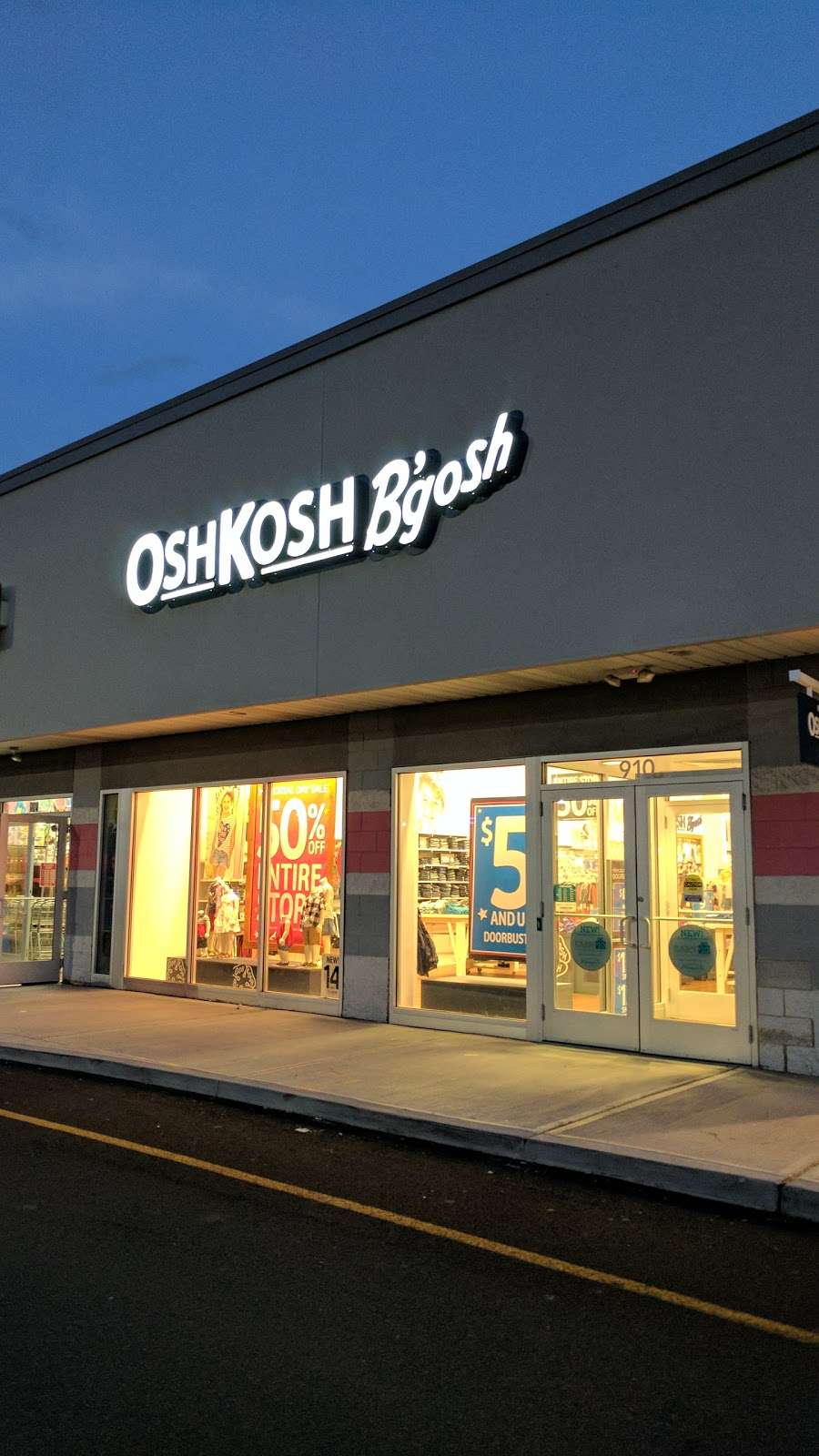 OshKosh Bgosh | 910 Springfield Rd, Union, NJ 07083, USA | Phone: (908) 688-1908