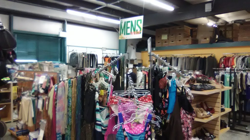 Community Clothes Closet | 1203 N 6th St, St Joseph, MO 64501 | Phone: (816) 364-1131
