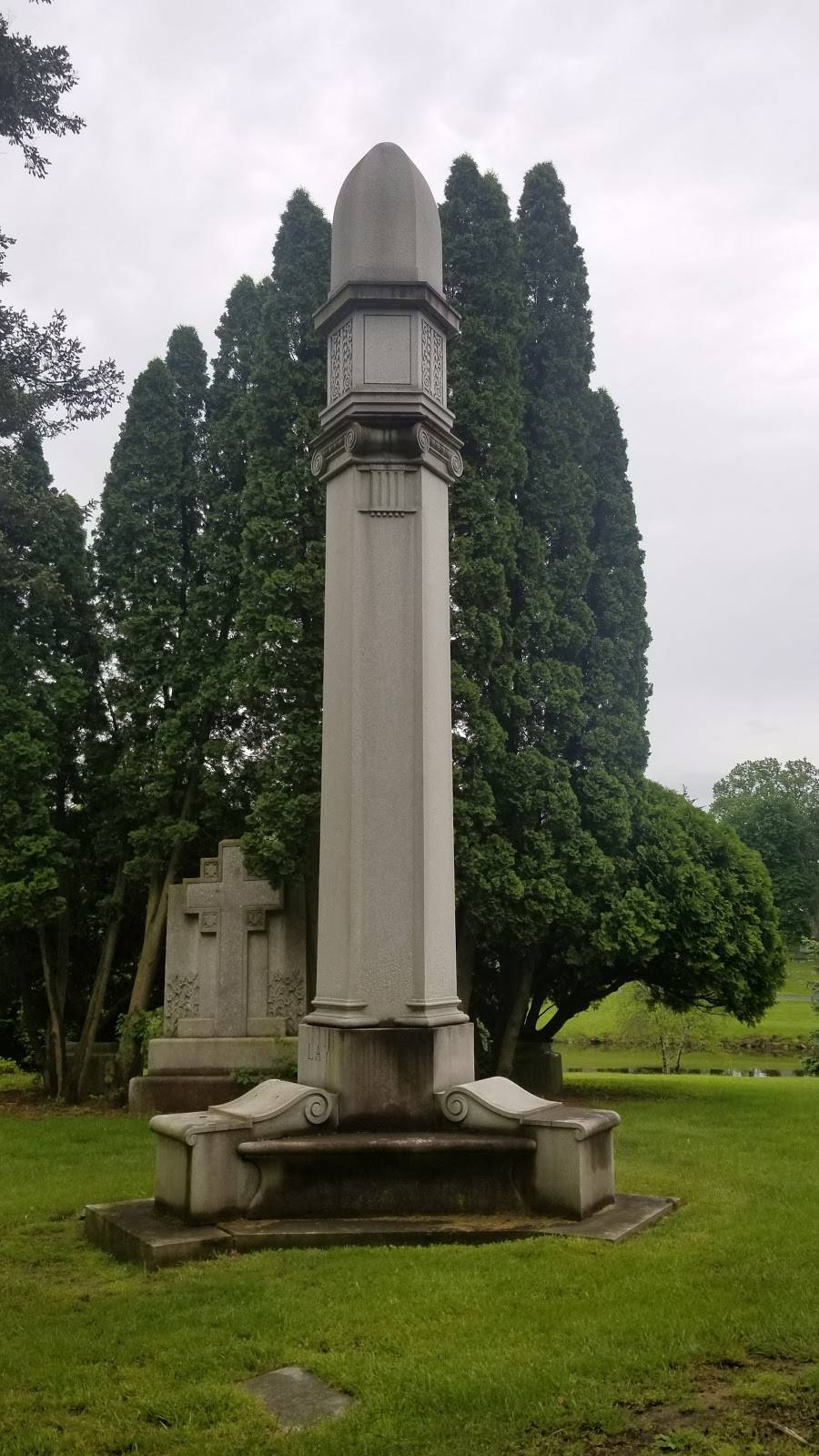 Historic Woodlawn Cemetery | 1502 Central Ave, Toledo, OH 43606, USA | Phone: (419) 472-2186