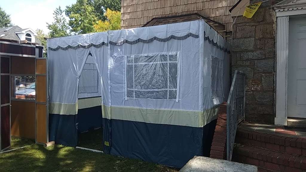 Sukkah Depot Of Queens | 68-29 Main St, Flushing, NY 11367, USA