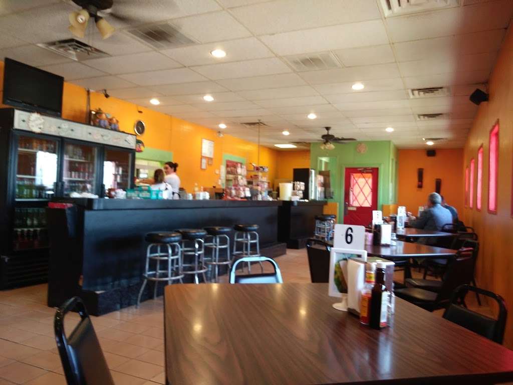 El Puerto Restaurant | 8023 Stedman St, Houston, TX 77029 | Phone: (713) 673-9183