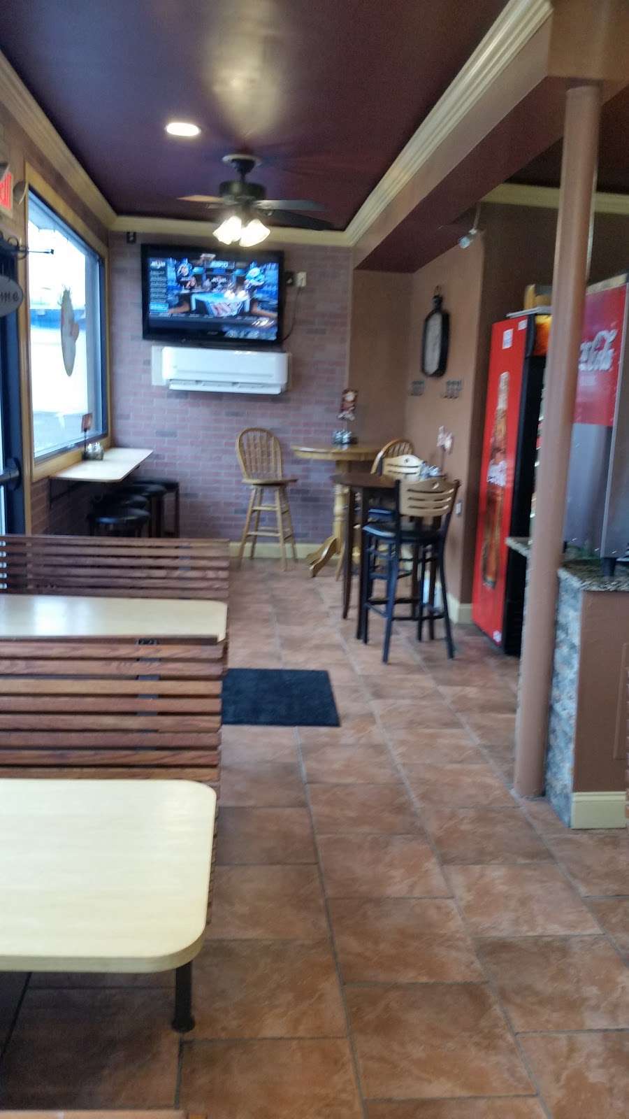 Chicho Bella Pizzeria & Subs | 2342 Lancaster Pike, Reading, PA 19607, USA | Phone: (610) 816-5313