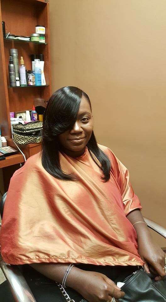 Hair With Ashyia DiVine @ Grandeur Salon And Spa | Granduer Salon And Spa, 1809 Knapp St, Crest Hill, IL 60403, USA | Phone: (815) 408-0772