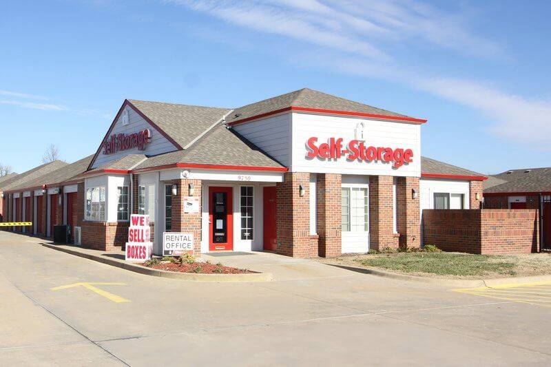 iStorage Self Storage | 9750 E Harry St, Wichita, KS 67207, USA | Phone: (316) 444-4645