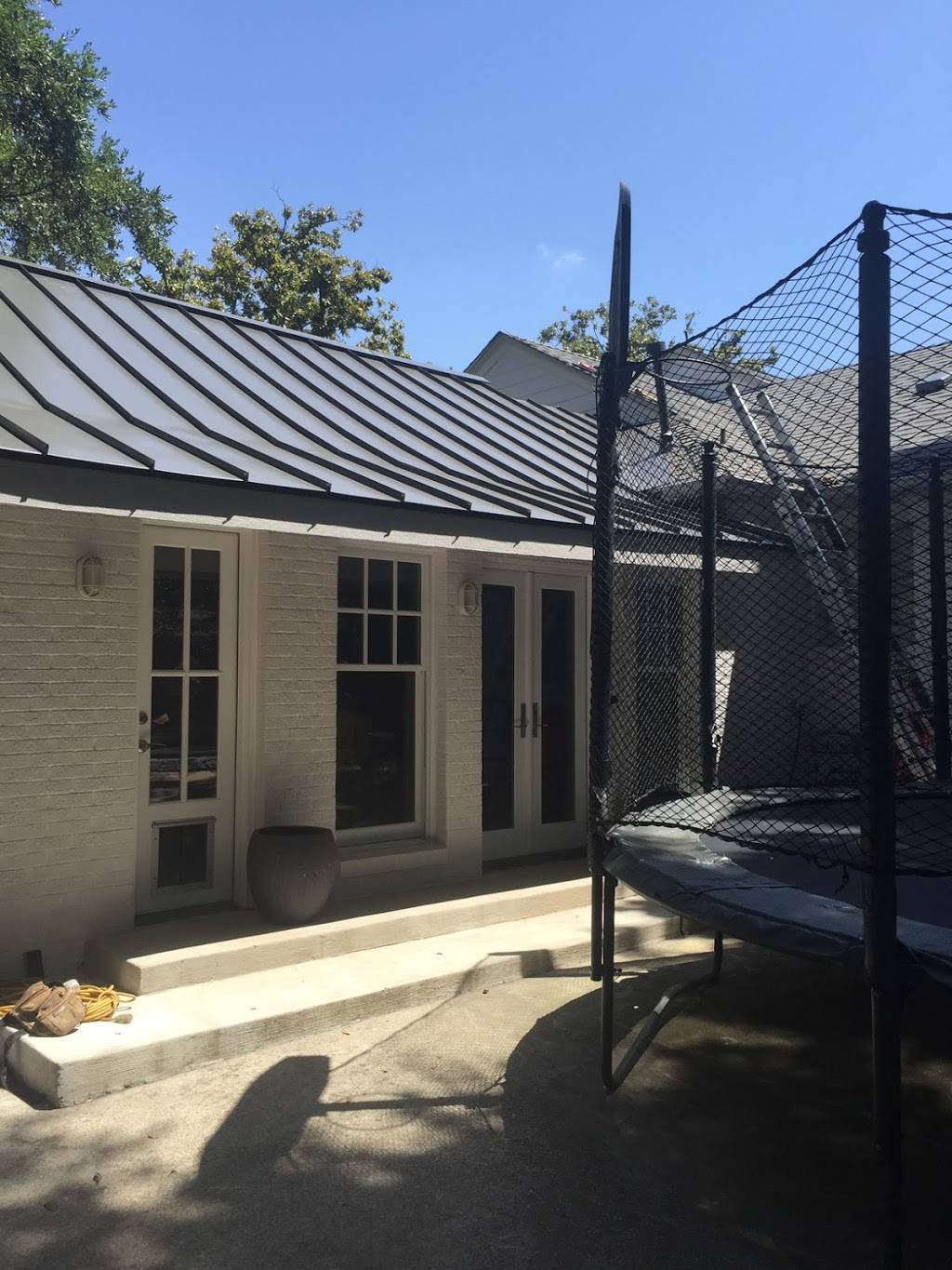 APB Sheet Metal Roofing | 2420 Mcclure St, Irving, TX 75062, USA | Phone: (214) 223-0764