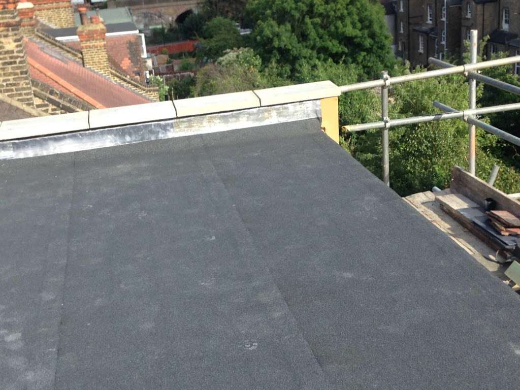 Roofers Of London | Suite Z, 18-36 Wellington Street, London, England, SE18 6PF, 2 ground floor block, 18-36 Wellington St, Woolwich, London SE18 6PF, UK | Phone: 07967 364364