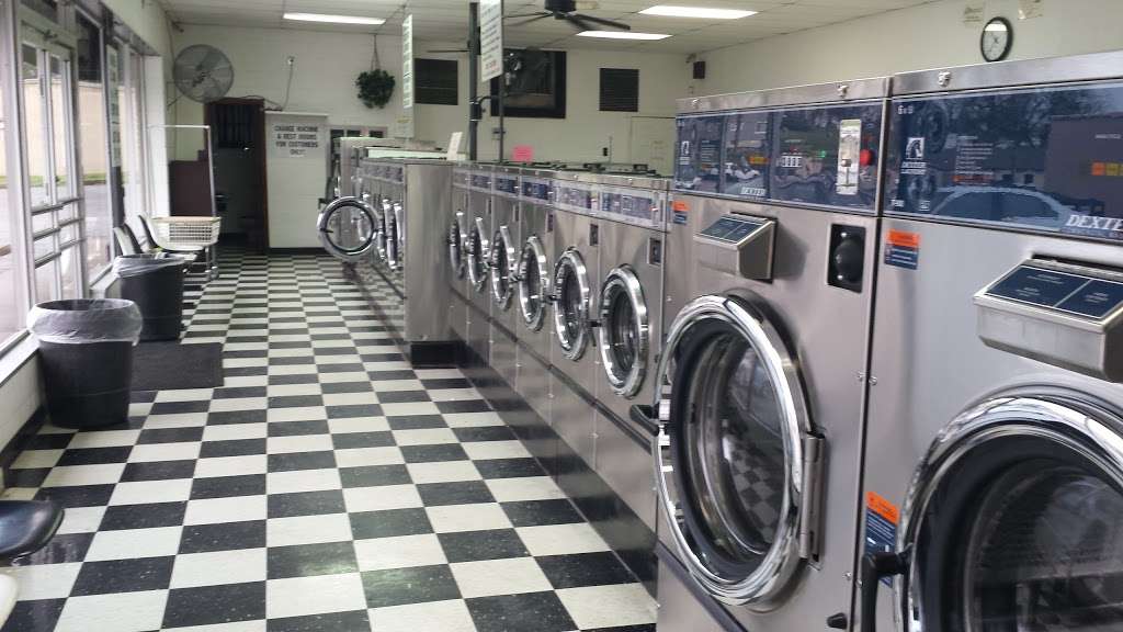 Bonner Springs Laundry | 525 E Front St, Bonner Springs, KS 66012, USA | Phone: (913) 441-1105