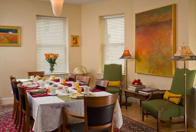 Woodley Park Guest House | 2647 Woodley Rd NW, Washington, DC 20008, USA | Phone: (202) 667-0218