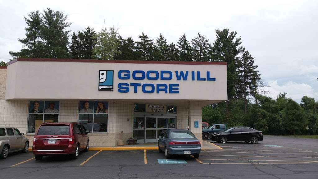 Goodwill | 1509 E Lincolnway, La Porte, IN 46350, USA | Phone: (219) 325-3857