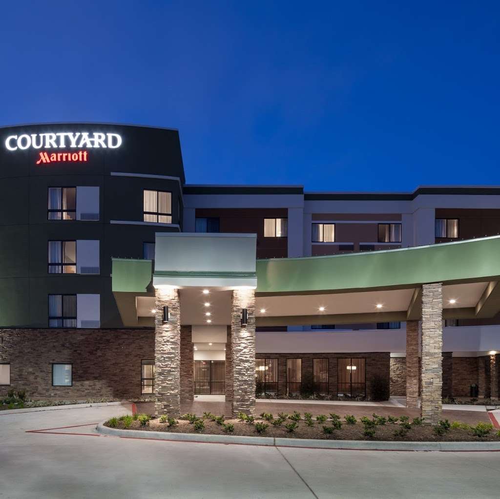 Courtyard by Marriott Houston North/Shenandoah | 19255 David Memorial Dr, Shenandoah, TX 77385 | Phone: (936) 273-6600