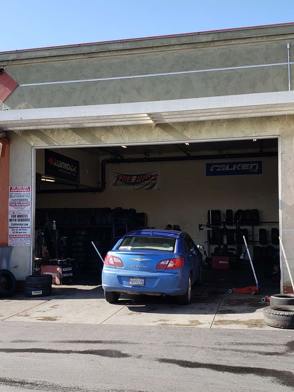 Hernandez Tire Pros | 3236 Main St, Chula Vista, CA 91911, USA | Phone: (619) 426-8422