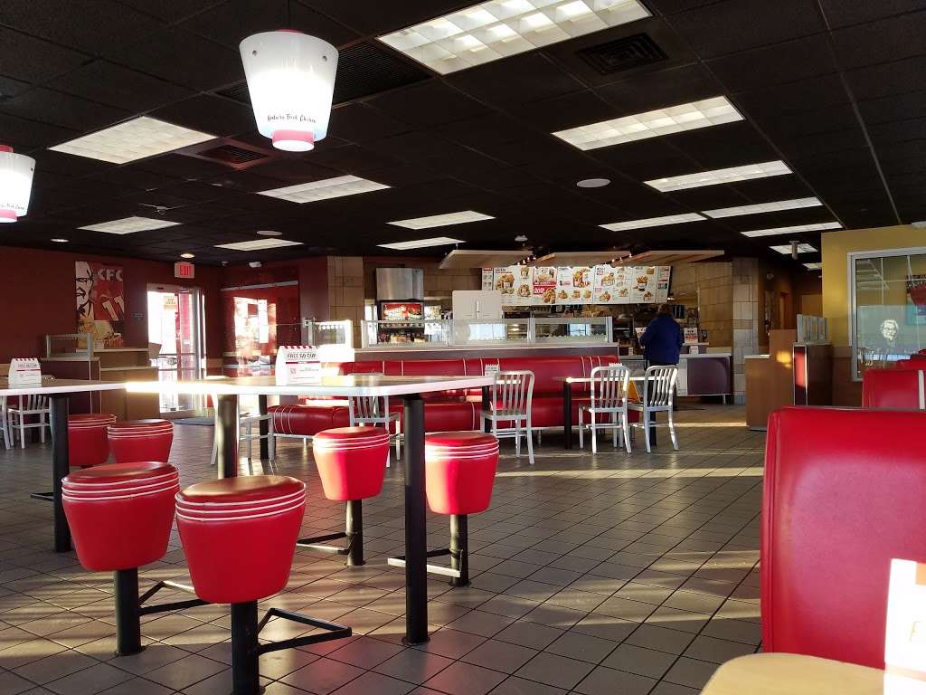 KFC | 1360 W, IN-32, Lebanon, IN 46052, USA | Phone: (765) 482-2777