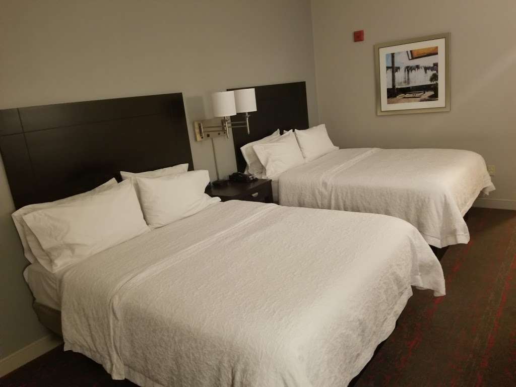 Hampton Inn & Suites Phoenix Glendale-Westgate | 6630 N 95th Ave, Glendale, AZ 85305 | Phone: (623) 271-7771