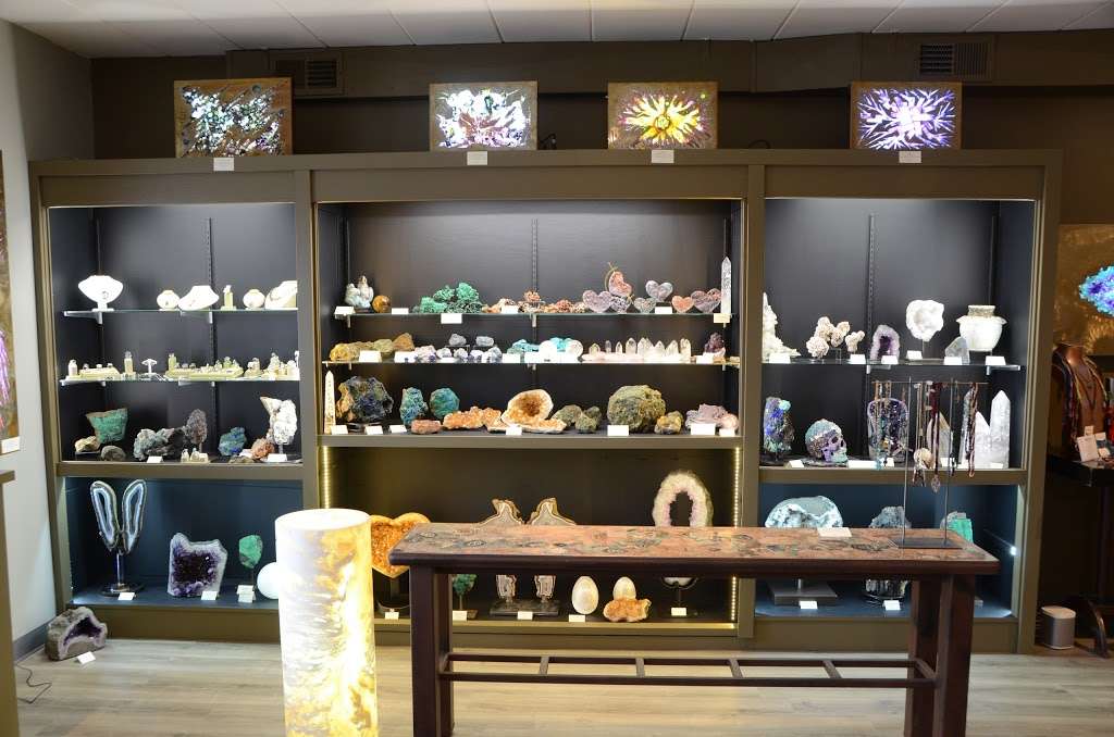 Noral Jewelers & Mineral Art Gallery | 12227 S Harlem Ave, Palos Heights, IL 60463, USA | Phone: (708) 361-0700