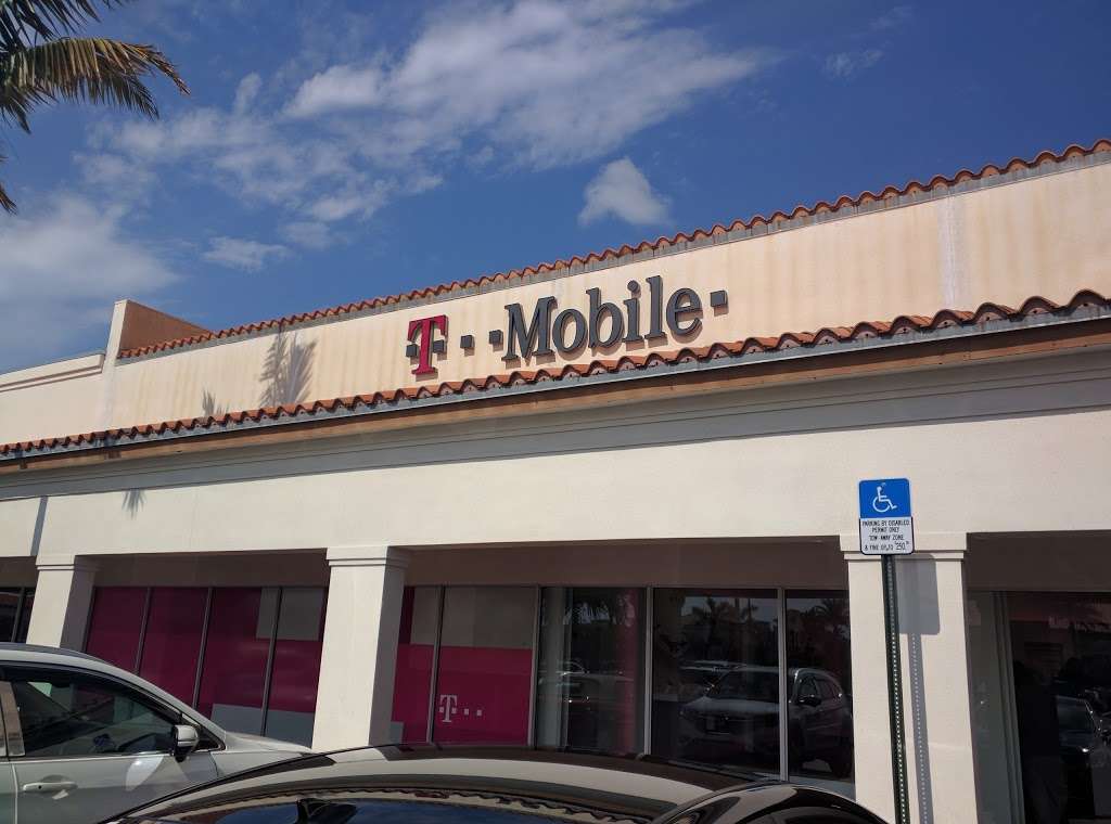 T-Mobile | 1900 Okeechobee Blvd Ste C10, West Palm Beach, FL 33409 | Phone: (561) 478-7988