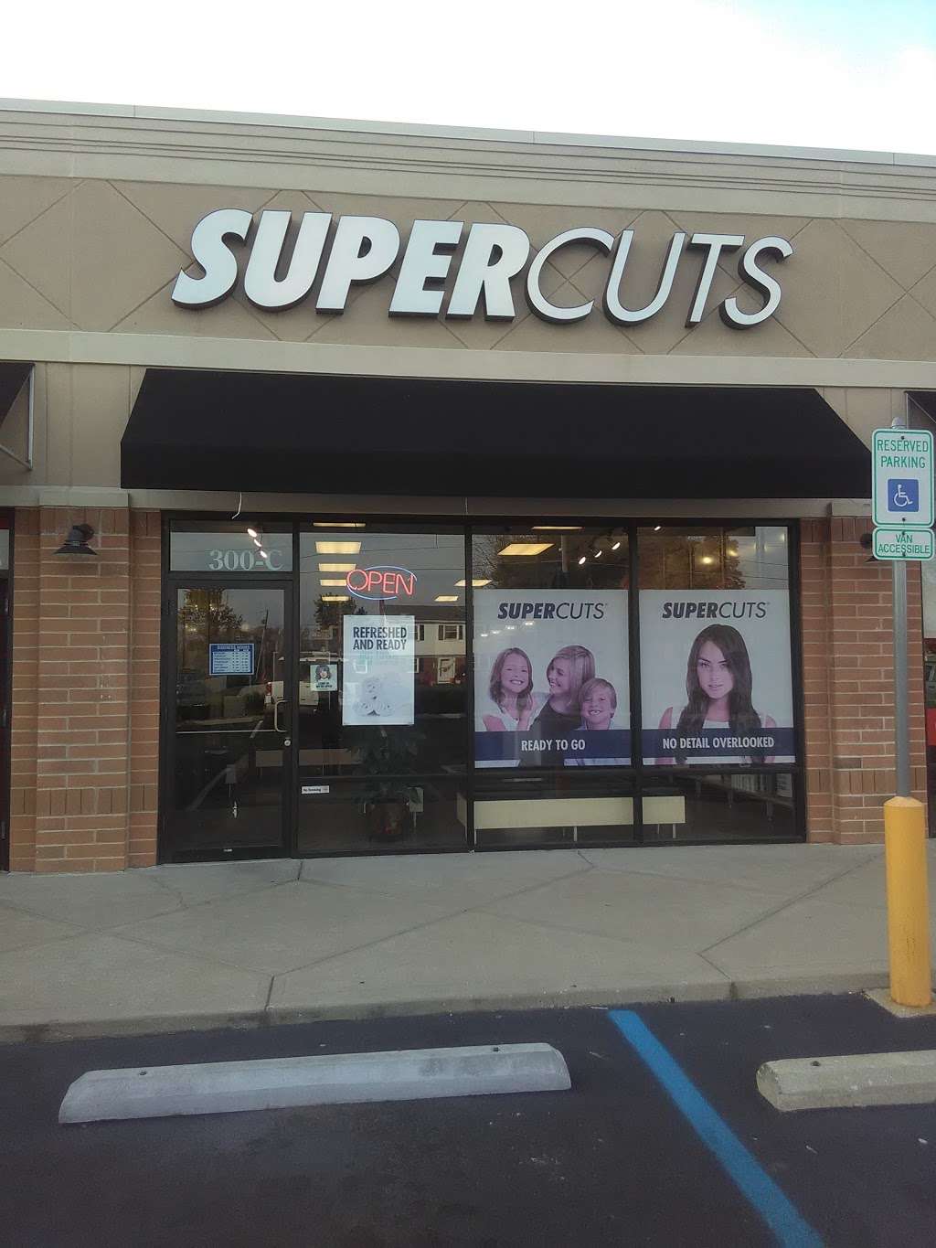 Supercuts | 8142 E Southport Rd Ste 110, Indianapolis, IN 46259, USA | Phone: (317) 245-7556