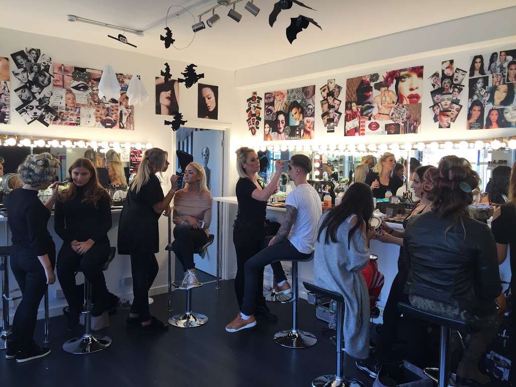 Academy of Hairdressing | 2 Weald Rd, Brentwood CM14 4SX, UK | Phone: 020 8090 4323