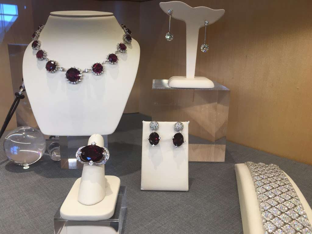 Stephen Silver Fine Jewelry Boutique | 2825 Sand Hill Rd, Menlo Park, CA 94025, USA | Phone: (650) 292-0612