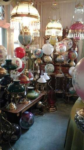 Sunny Side Antiques | 2027 Lincoln Way E, Chambersburg, PA 17202, USA | Phone: (717) 263-3966