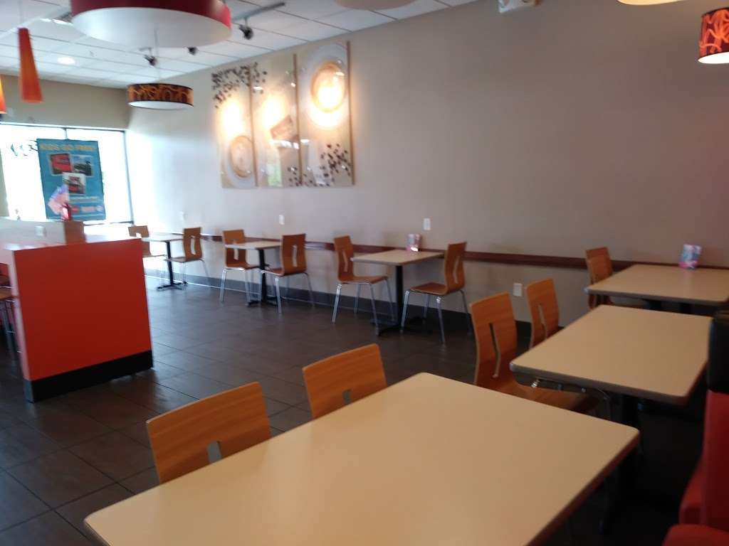 Dunkin Donuts | 588 S Alafaya Trail #10, Orlando, FL 32828 | Phone: (407) 281-7080