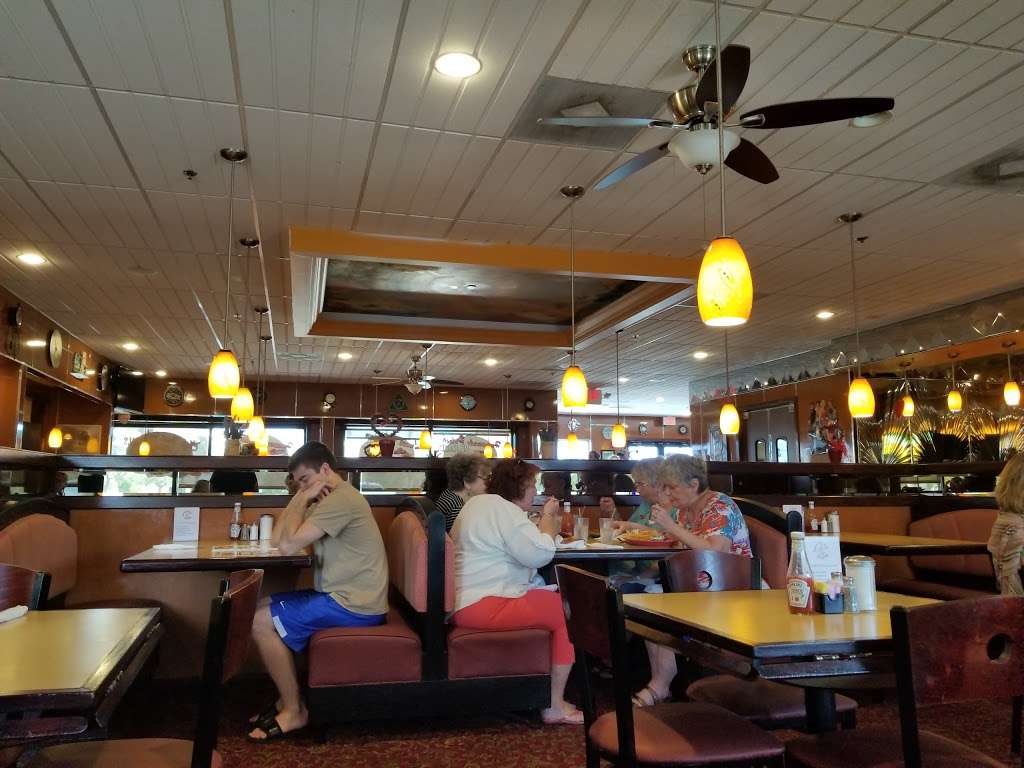 Time to Eat Diner | 716 US-1, Tequesta, FL 33469, USA | Phone: (561) 747-4263