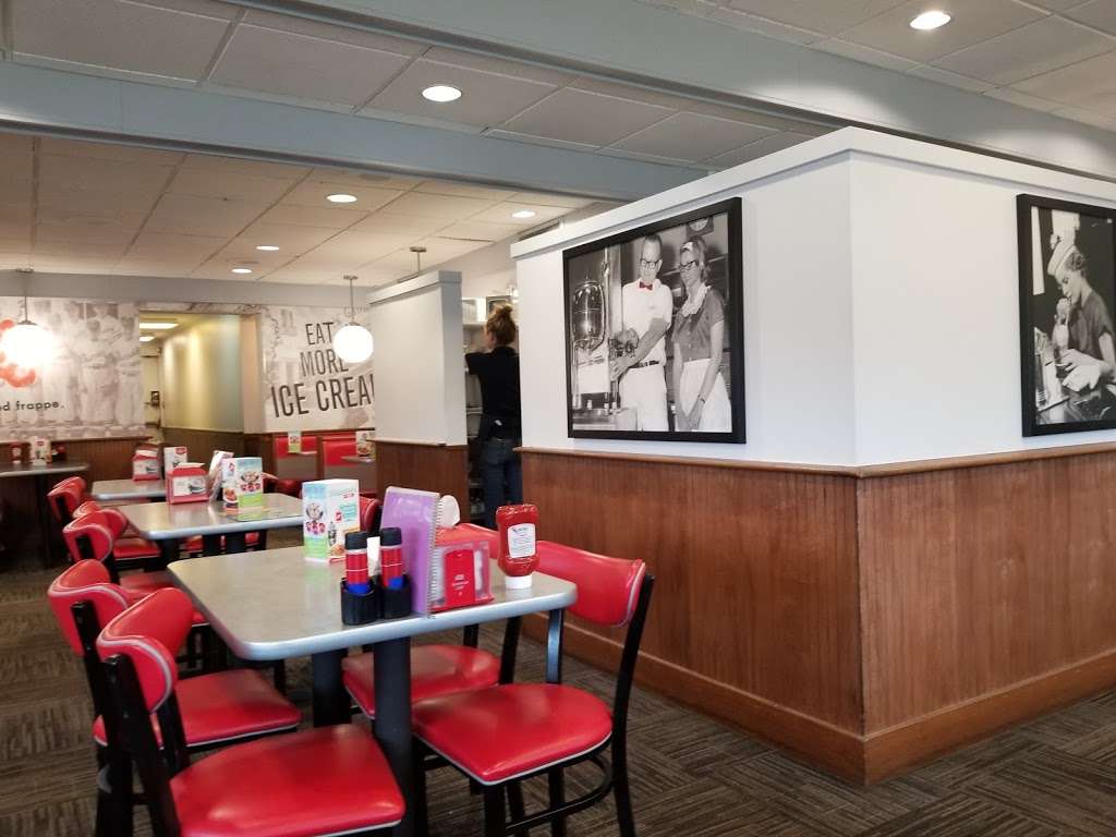 Friendlys | 1115 S College Ave, Newark, DE 19713 | Phone: (302) 369-8911