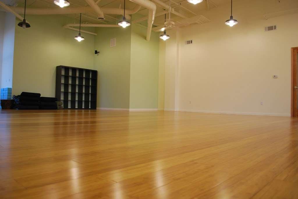 YOGA NoHo | 5257 Vineland Ave, North Hollywood, CA 91601, USA | Phone: (818) 761-1705