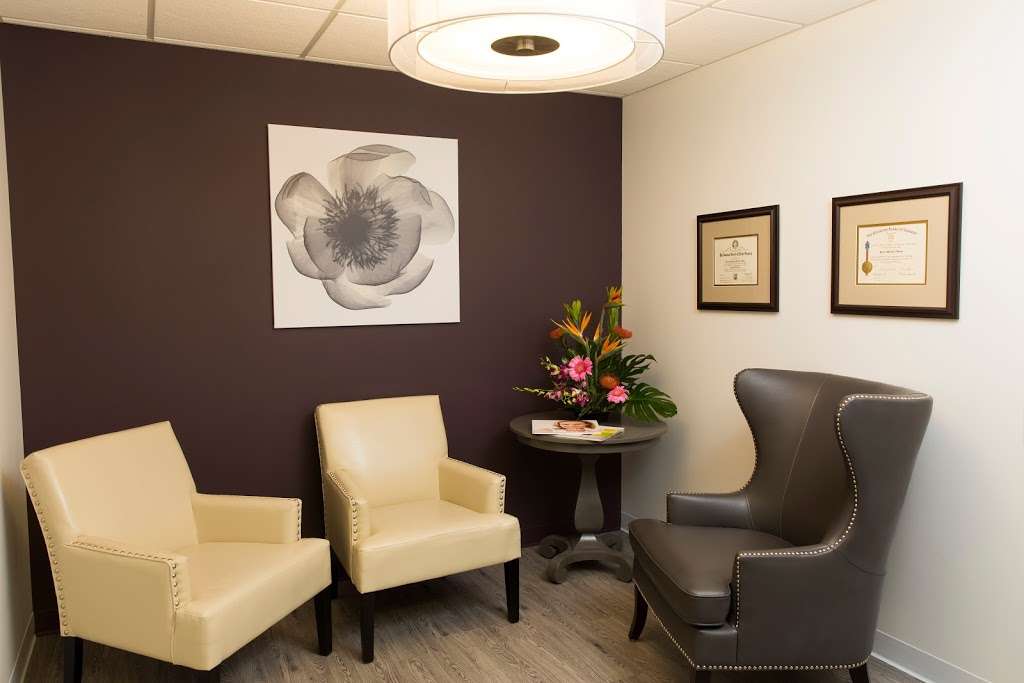 Renee Burke, M.D. | 18 E Dundee Rd #200, Barrington, IL 60010, USA | Phone: (847) 382-4400