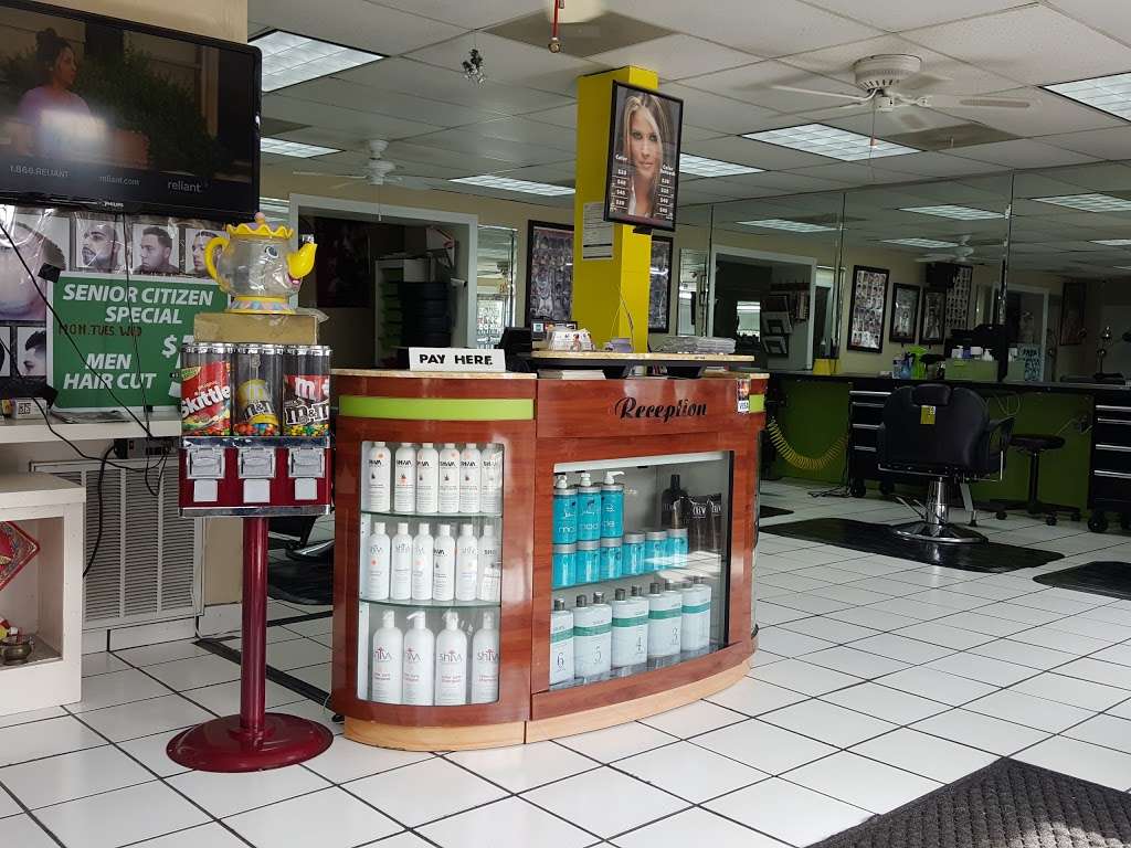 Royal Hair Center | 5703 Airline Dr, Houston, TX 77076, USA | Phone: (713) 692-0060