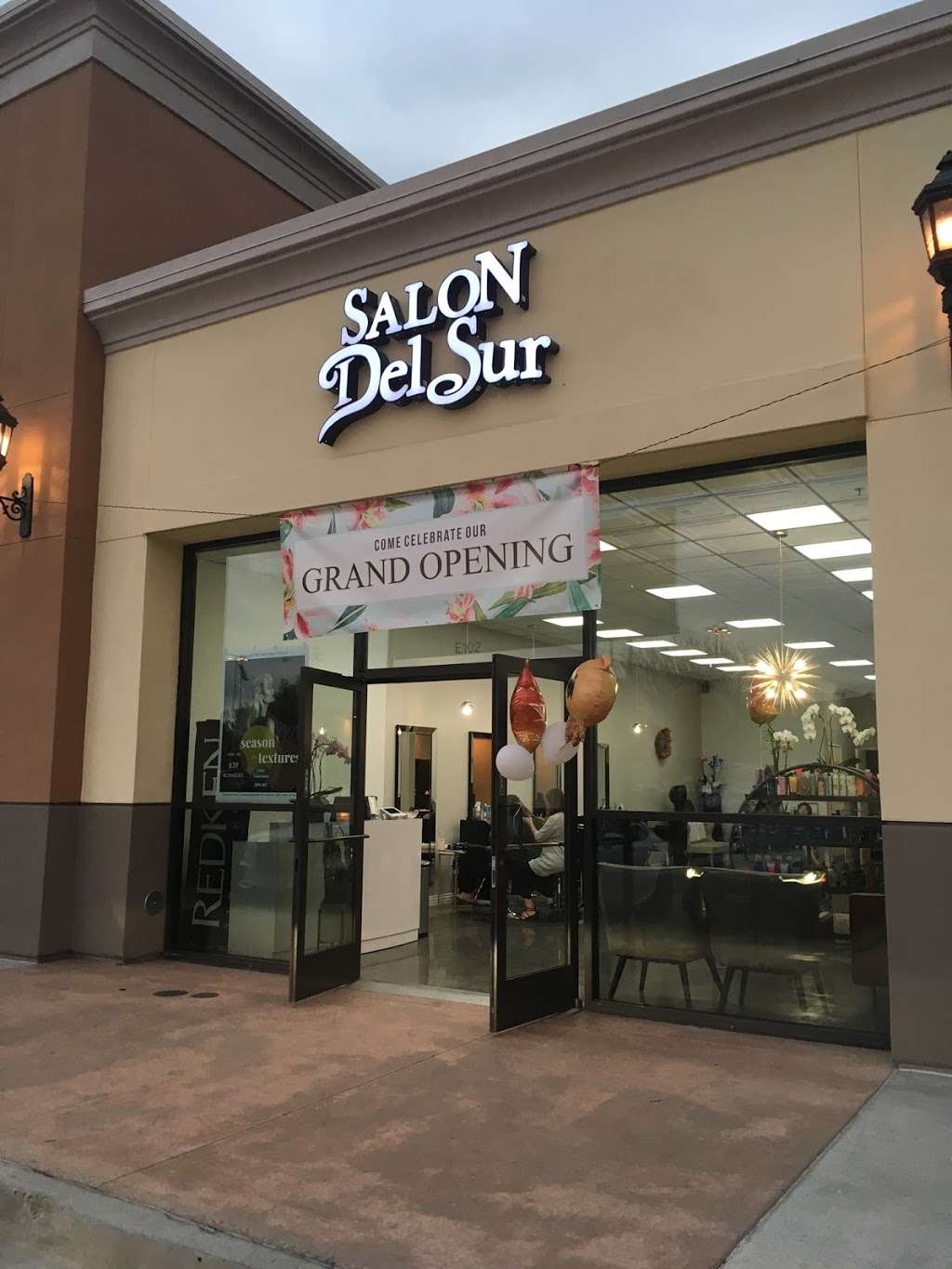 Salon Del Sur | 7825 Highlands Village Pl #102e, San Diego, CA 92129, USA | Phone: (858) 484-4073