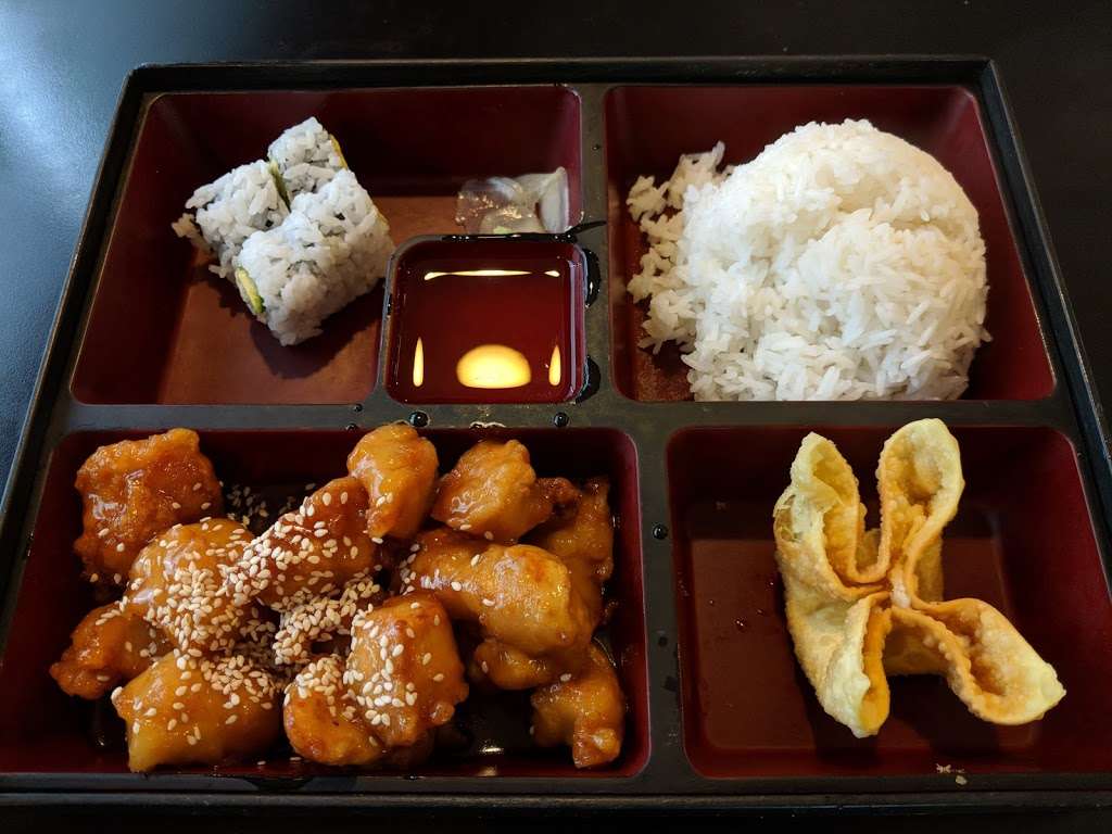 Heiwa Asian Food | 295 N Moonlight Rd, Gardner, KS 66030, USA | Phone: (913) 856-6696