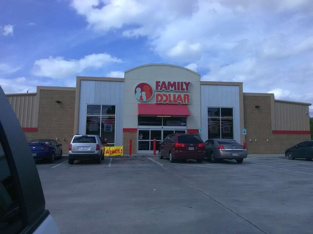 Family Dollar | 925 Greens Rd, Houston, TX 77060 | Phone: (281) 668-5901