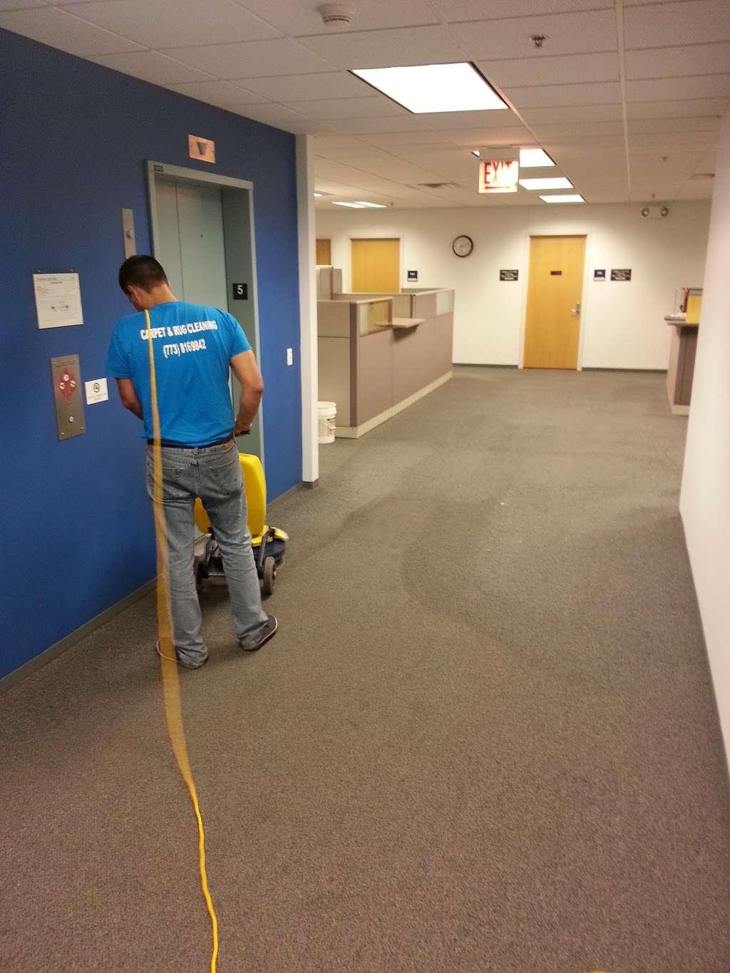 Carpet Cleaning Group | 4249 W Diversey Ave, Chicago, IL 60639, USA | Phone: (773) 570-4224