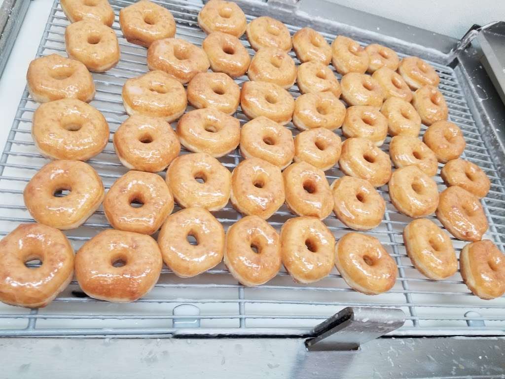 Shipley Do-Nuts | 11431 Airline Dr, Houston, TX 77037, USA | Phone: (281) 931-4315