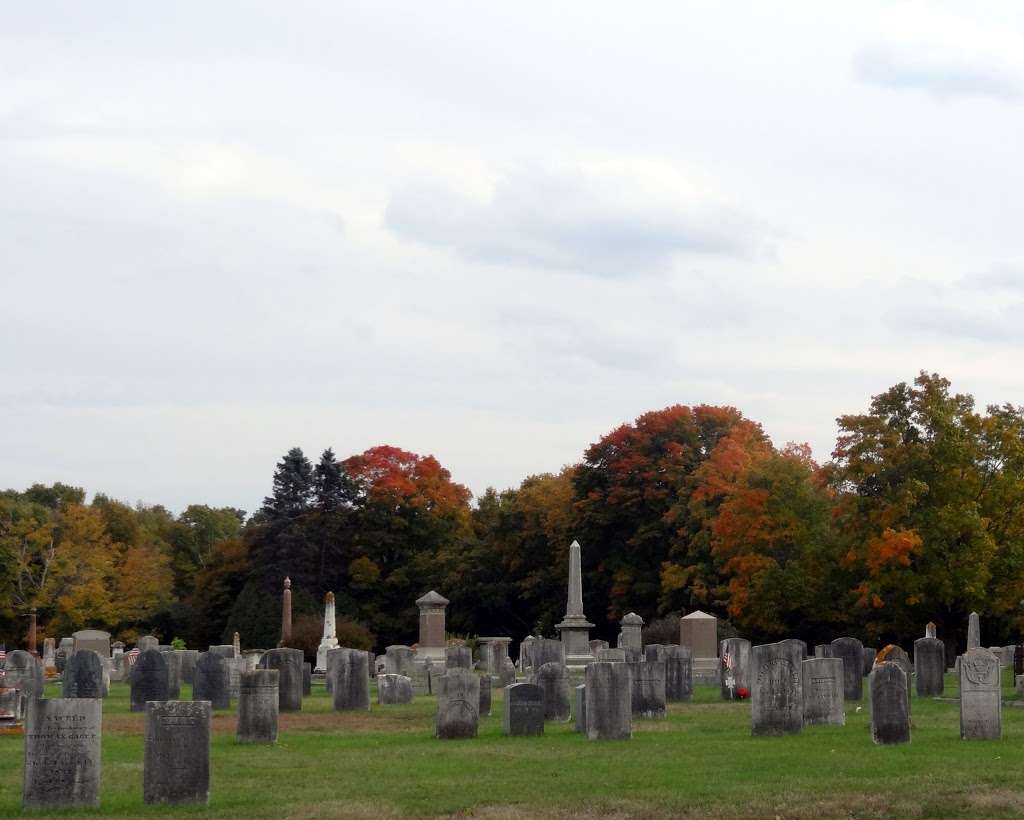Rowley Burial Ground | 133 Main St, Rowley, MA 01969, USA