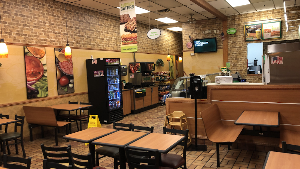 Subway Sandwich Shop | 10505 NW 112th Ave #3, Medley, FL 33178, USA | Phone: (305) 887-2696