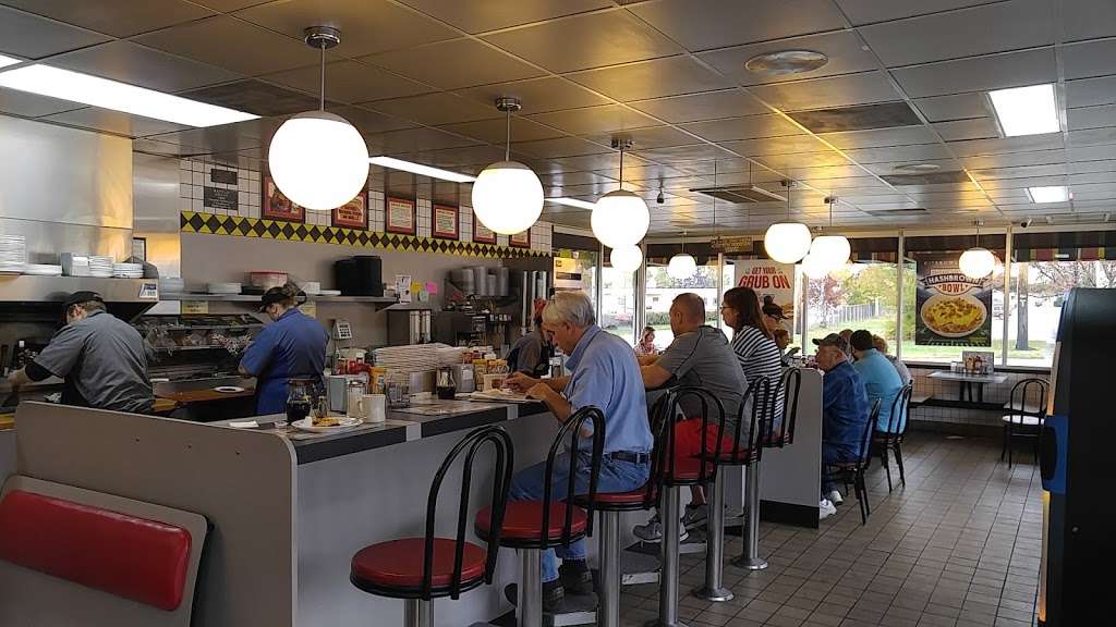 Waffle House | 708 Davis St, Scranton, PA 18505, USA | Phone: (570) 342-2214