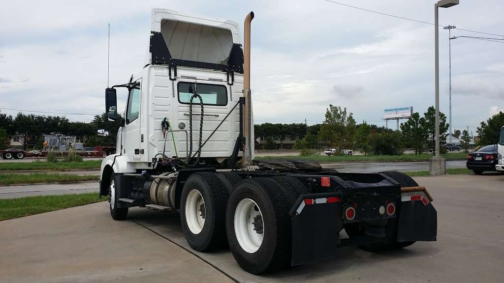 Penske Truck Rental | 6800 S Loop E Fwy, Houston, TX 77087, USA | Phone: (713) 645-9706