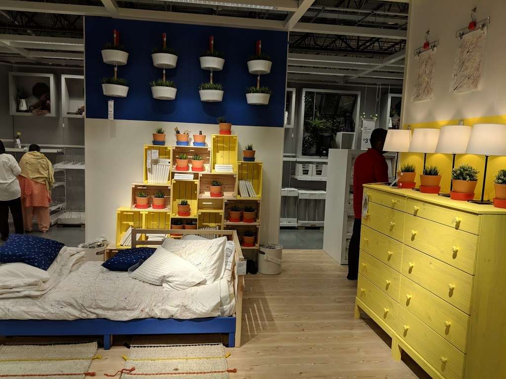 IKEA | 7500 South Ikea Way, Oak Creek, WI 53154, USA | Phone: (888) 888-4532