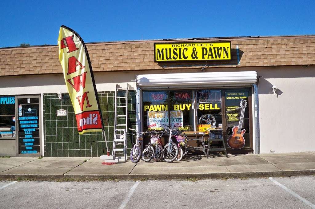 Richard Hills Music and Pawn | 2550 S Nova Rd STE4, South Daytona, FL 32119, USA | Phone: (386) 872-5209