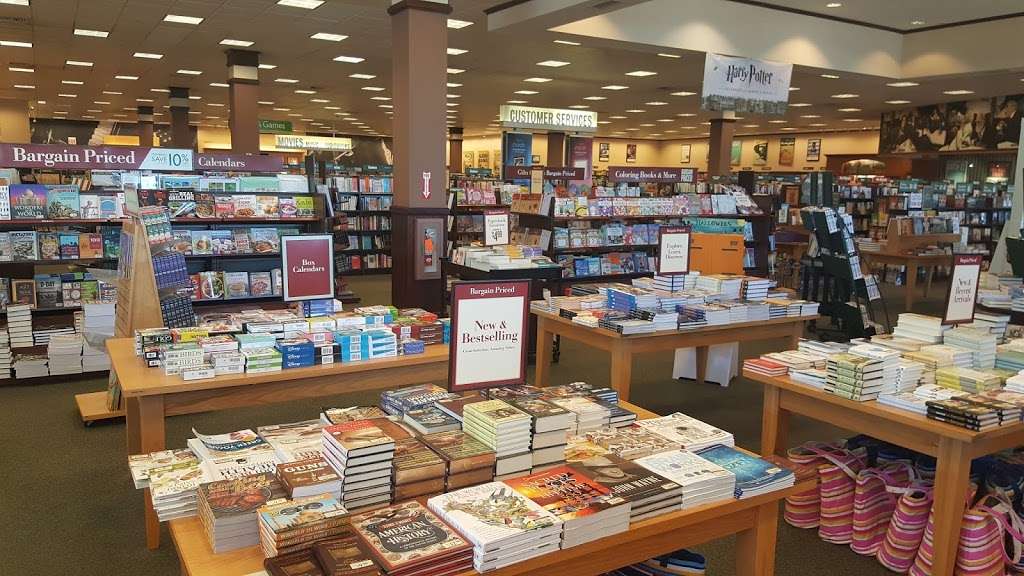 Barnes & Noble | The, 421 Arena Hub Plaza, Wilkes-Barre Township, PA 18702, USA | Phone: (570) 829-4210