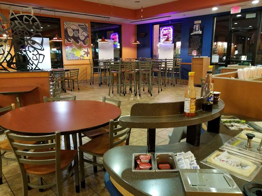 Taco Bell | 1700 N Broad St, Lansdale, PA 19446, USA | Phone: (215) 855-4210