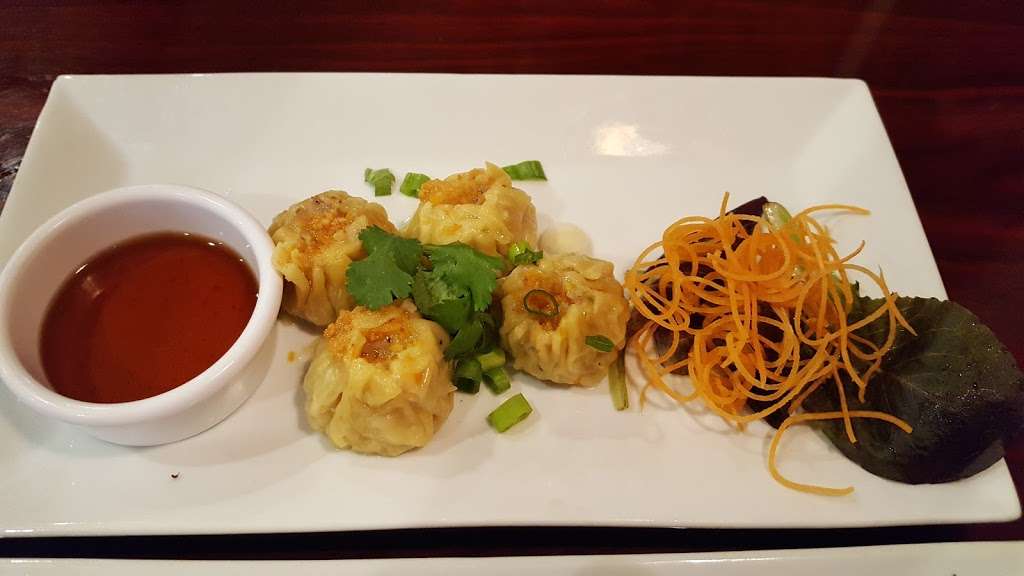 Thai Spice - Noodle & Sushi House | 300 Bay Area Blvd #900, Webster, TX 77598 | Phone: (281) 554-6800