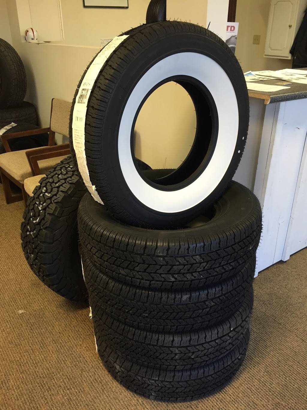 Take Off Tire | 4921 N 57th St #5, Lincoln, NE 68507, USA | Phone: (402) 413-6646