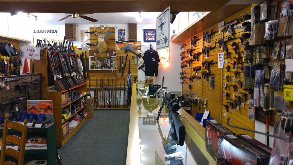 Smyrna Shooters Supply | 1401 S Ridgewood Ave #4, Edgewater, FL 32132, USA | Phone: (386) 423-1728