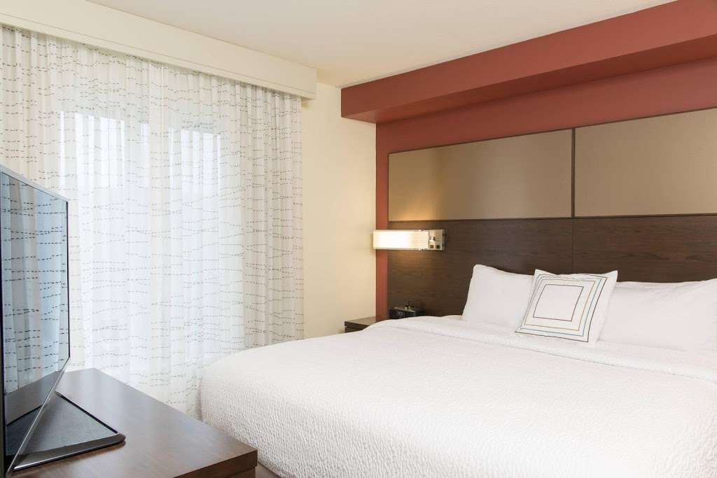 Residence Inn by Marriott Milwaukee West | 1300 Discovery Pkwy, Wauwatosa, WI 53226, USA | Phone: (414) 258-2575